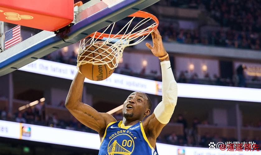 勇士正全力评估库明加的交易请求，邓利维强调只换顶级或极契合球员